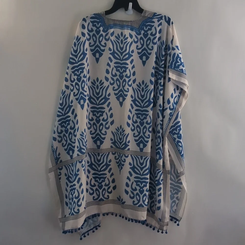 Blue and White Patterned Kimono